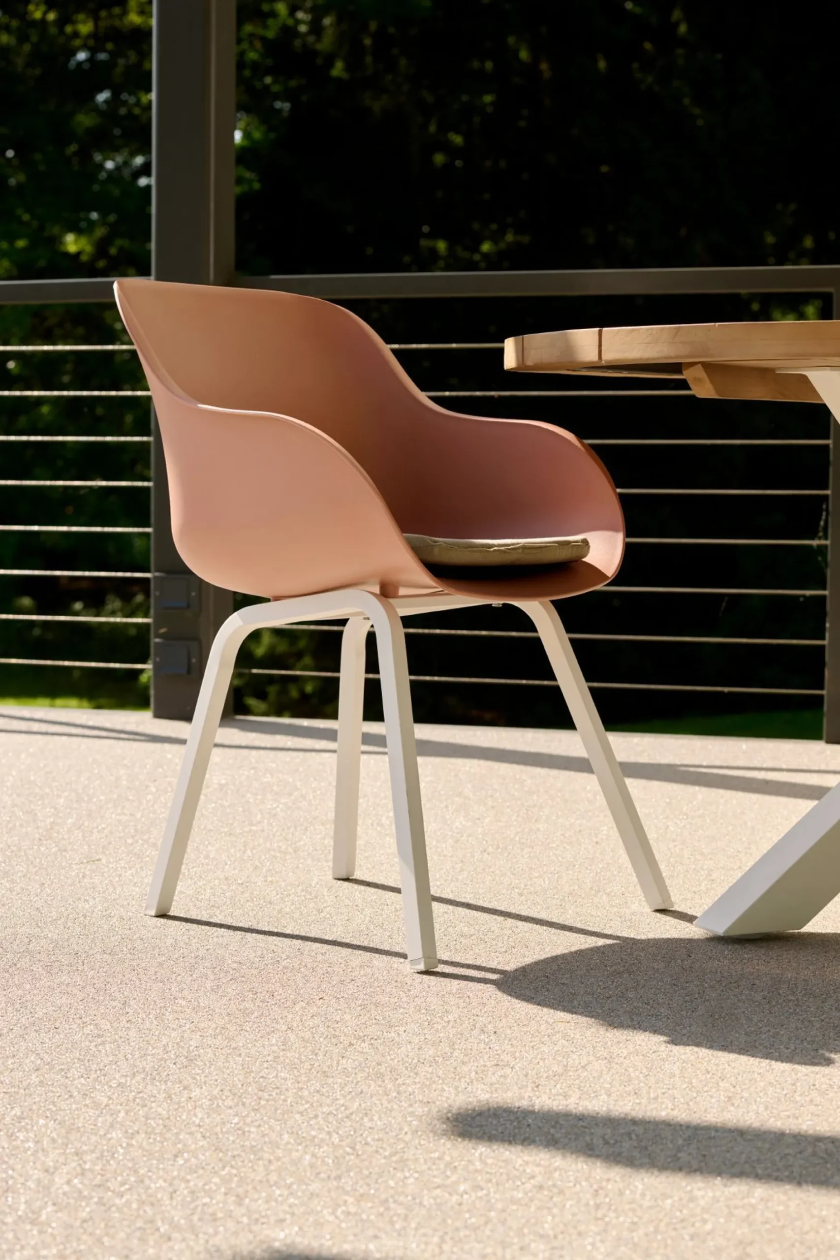 Stoel Le Soleil wit/roze|ohgreen Discount