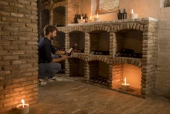 Tuinkaars in ronde terracotta schaal wit 11u - zwart|ohgreen Online